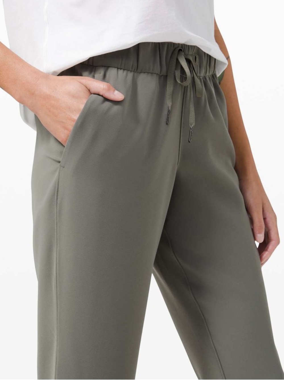 Lululemon On the Fly Jogger 28" *Woven
Grey Sage size 12 - Picture 4 of 16